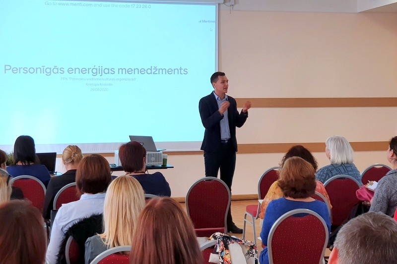 Profesionālās pilnveides kursu “Pārmaiņu vadīšana kultūras organizācijā” pirmais seminārs Liepājā