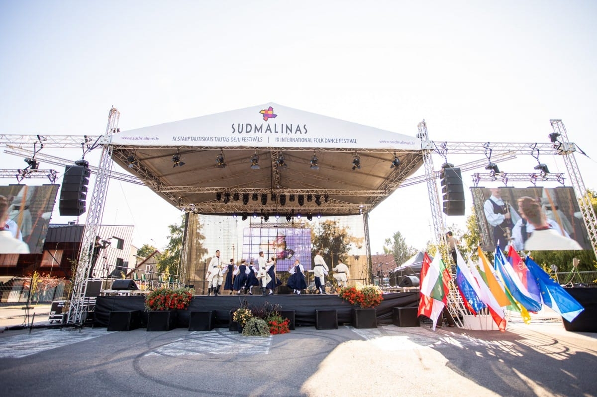 IX Starptautiskā tautas deju festivāla "Sudmaliņas" noslēguma koncerts Liepājā